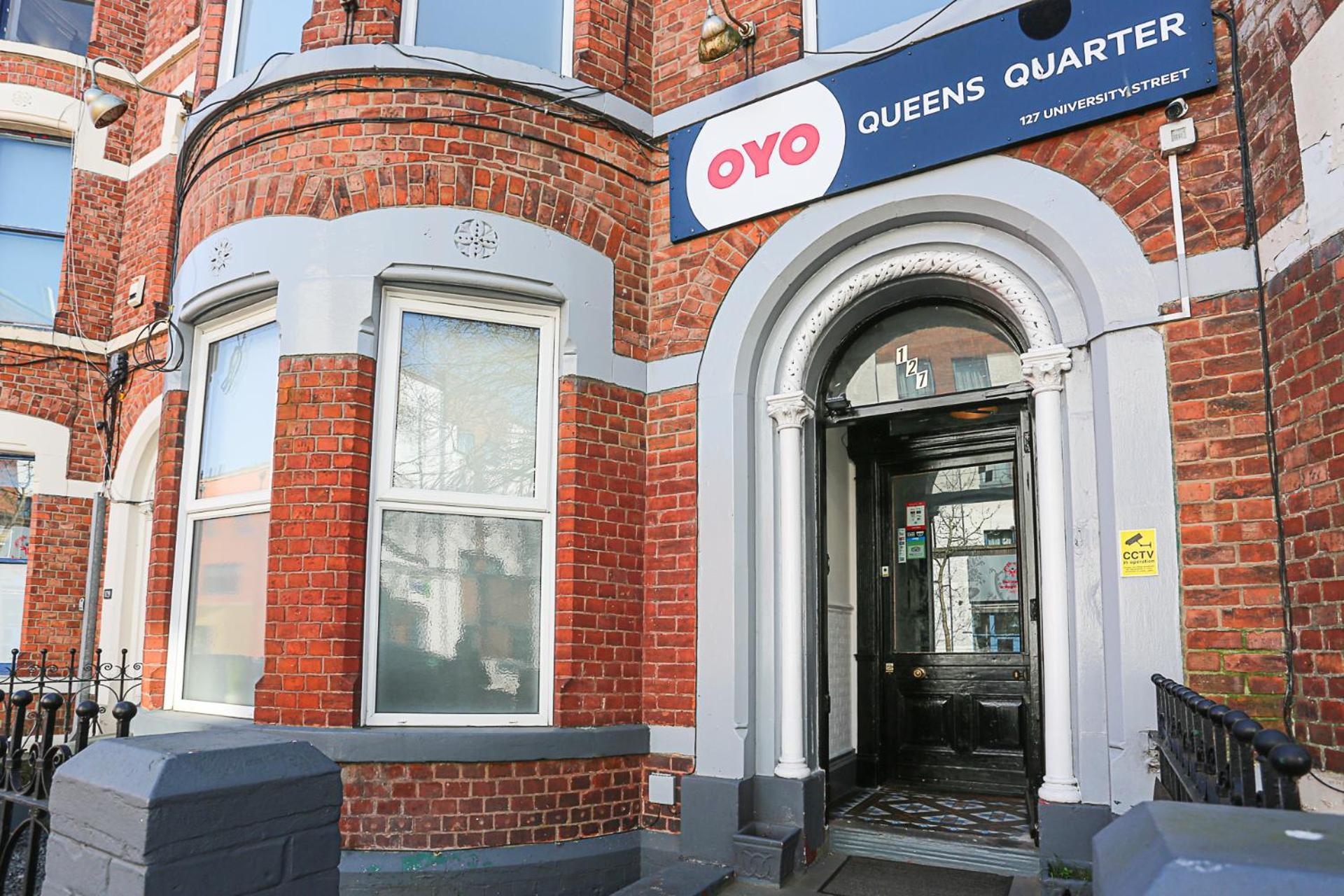 Oyo Queens Quarter Belfast Exterior foto